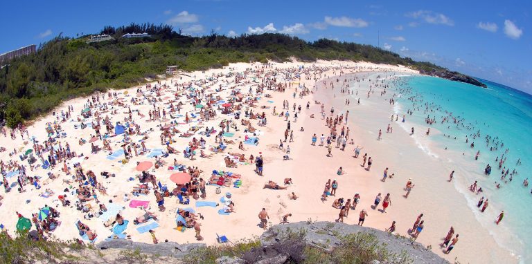 Why Bermuda’s sand looks pink